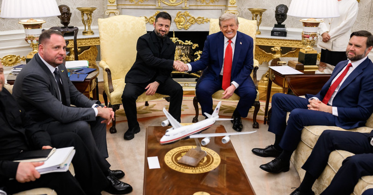 Trump, Zelensky, and European leaders seated during Ukraine peace talks.