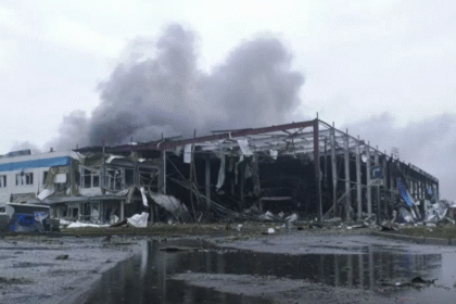 “Russia Launches 614-Weapon Strike on Ukraine Amid Peace Talks”